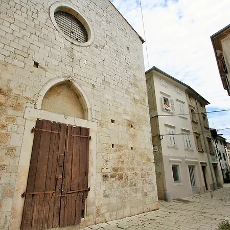 Kolenicka 2 Apartment Porec