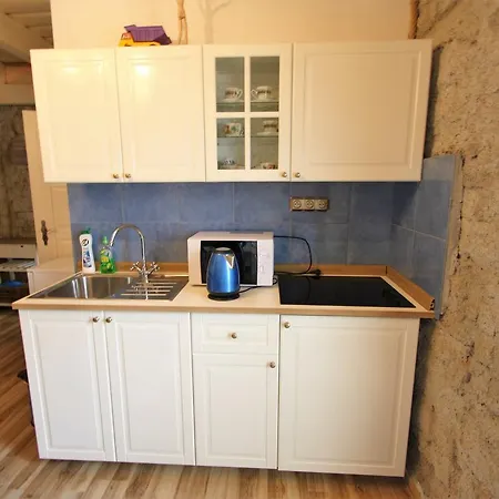 Kolenicka 2 Porec