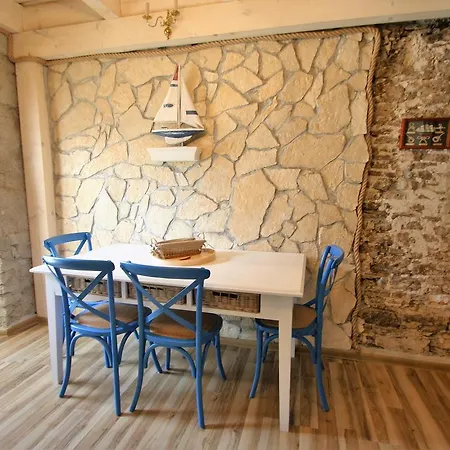 Kolenicka 2 Apartment Porec